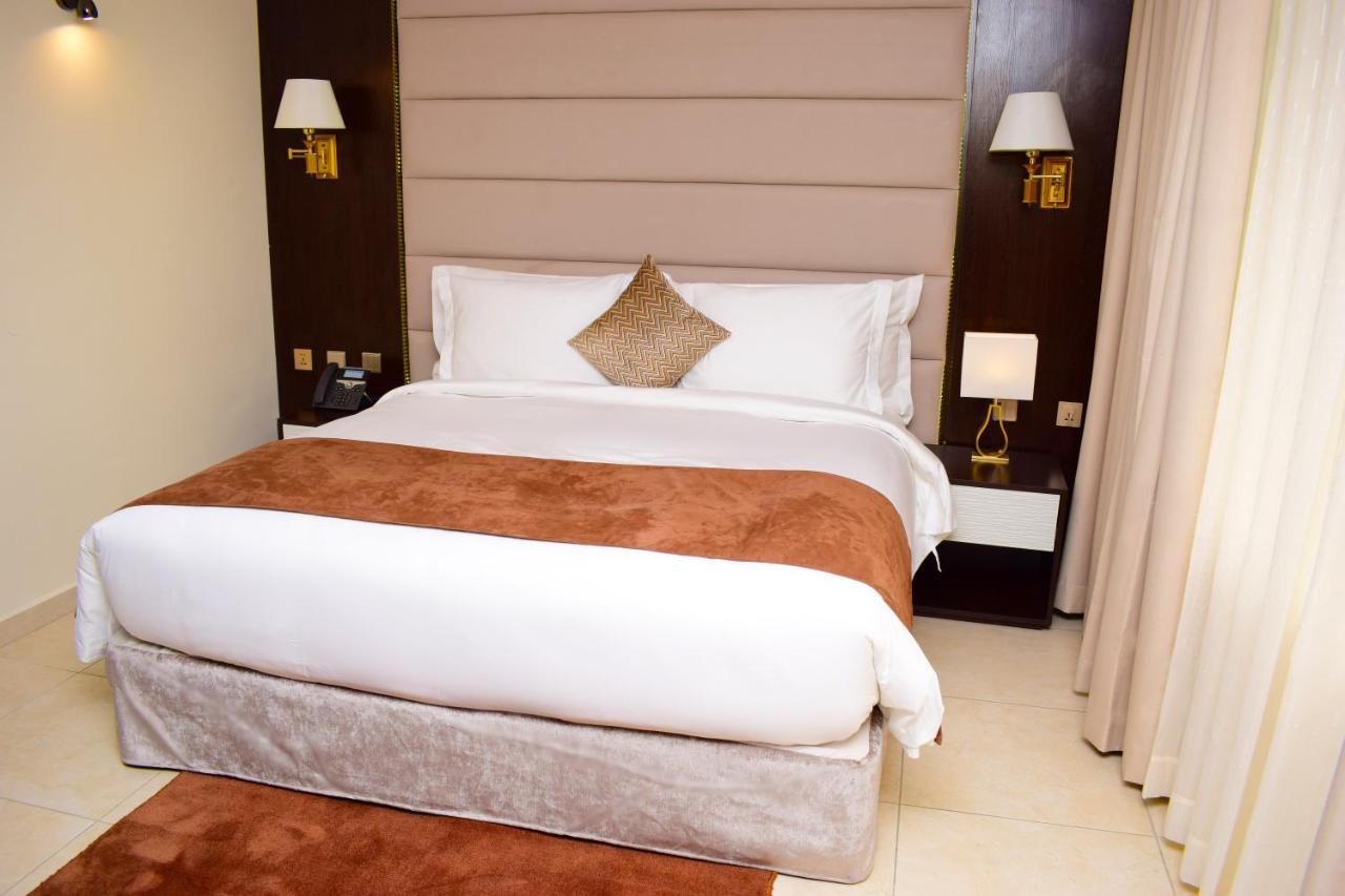 Monty Suites & Golf Uyo Exteriér fotografie