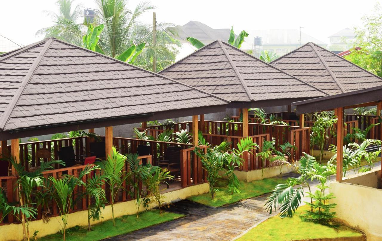 Monty Suites & Golf Uyo Exteriér fotografie